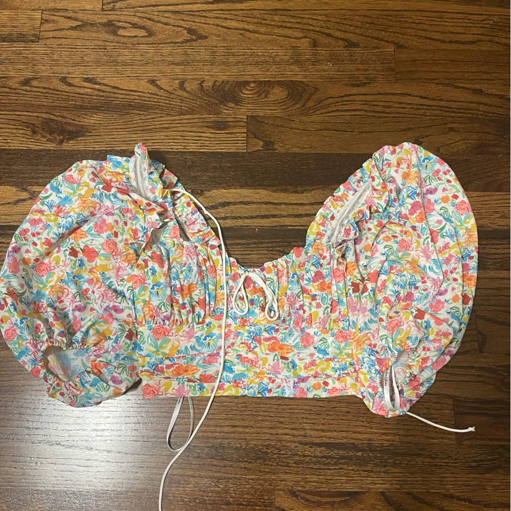 For love and lemons floral crop top
